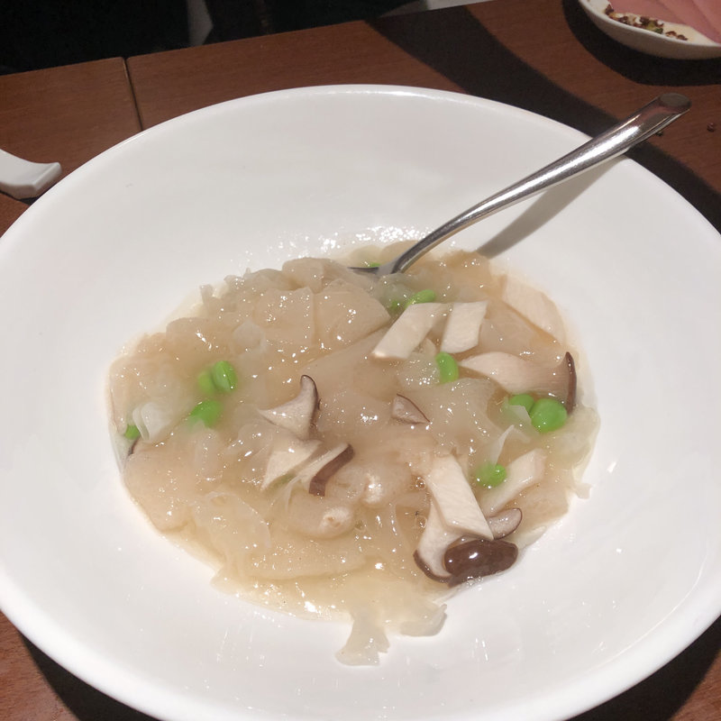 衣笠茸、白キクラゲ上湯煮(同源楼)