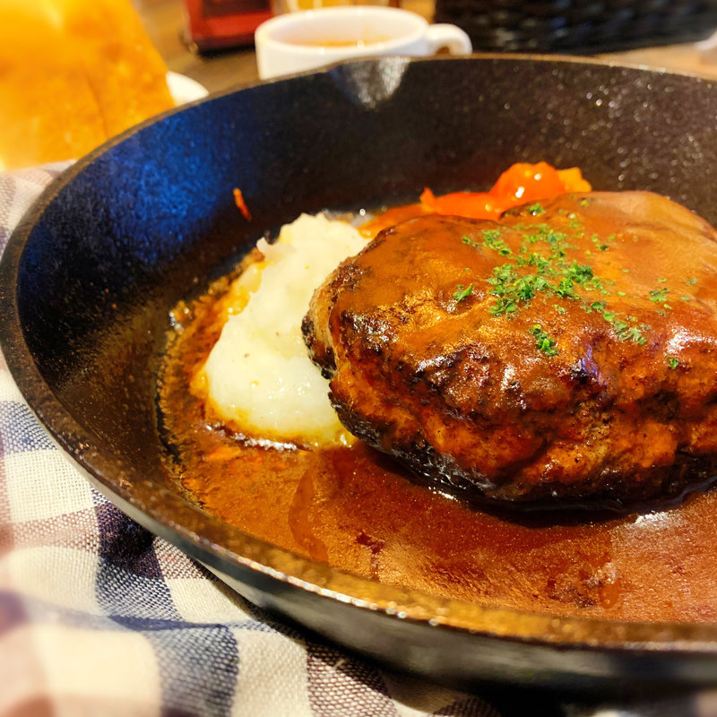 ウマミハンバーグ(自家醸造クラフトビール CRAFTMAN UMAMI（クラフトマン ウマミ）梅田茶屋町店)