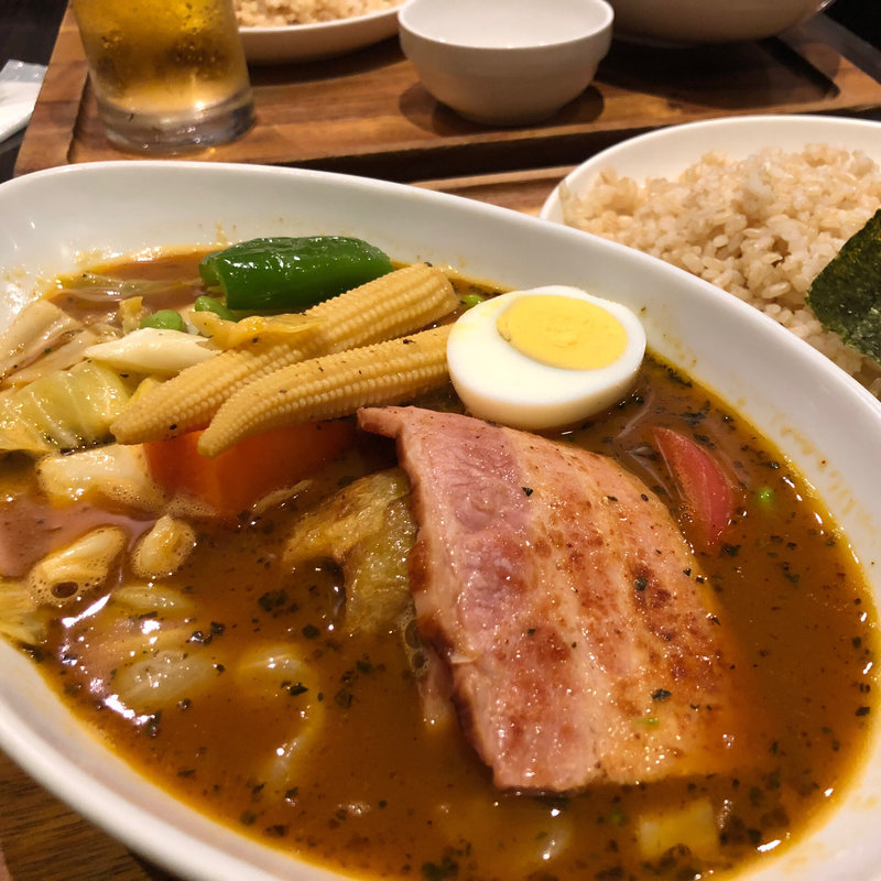 ベーコンと野菜カレー(カレー食堂 心 さいたま新都心店)