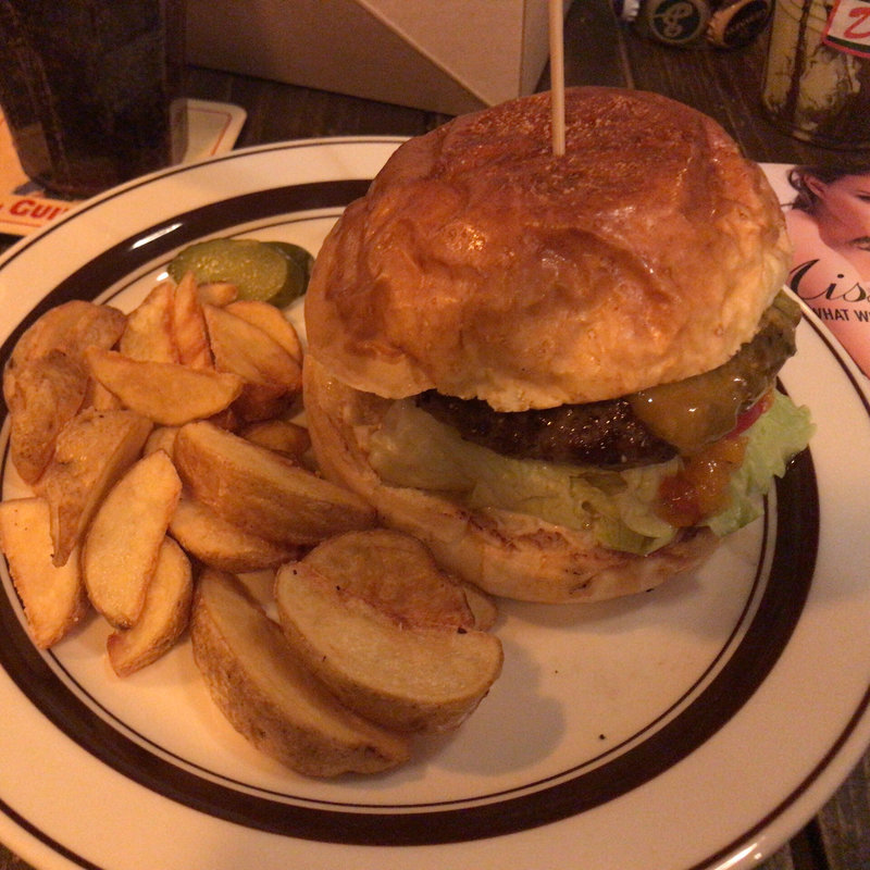 チーズバーガー(Delicier’s)
