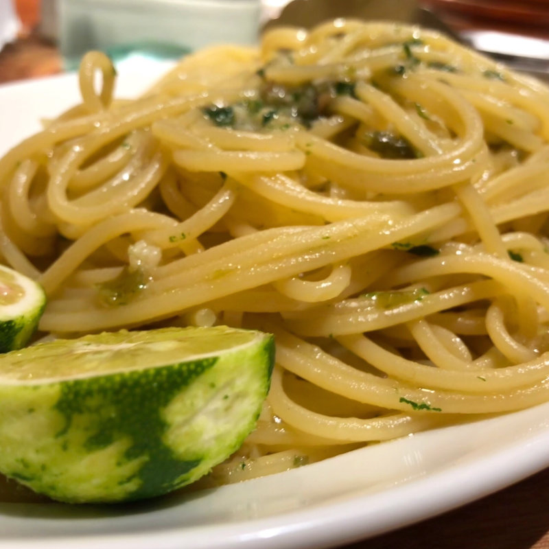 すだちと発酵青唐辛子のペペロンチーノ(あつあつ リ・カーリカ)