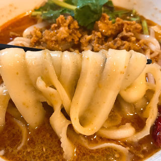 濃厚練りゴマ入り麻辣刀削麺(刀削麺荘 唐家 錦糸町店)