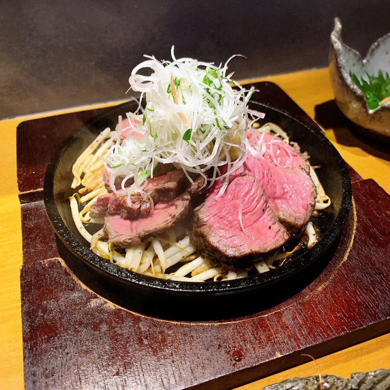 和牛ランプの銅板焼き(伊勢海老蕎麦 清正)