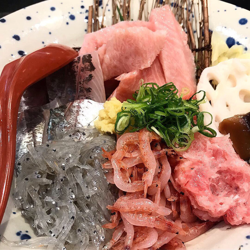 海鮮丼(沼津魚がし寿司)