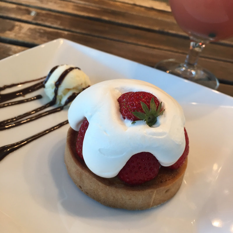 苺のタルト(ボナボン （Bon'n'Bon）)