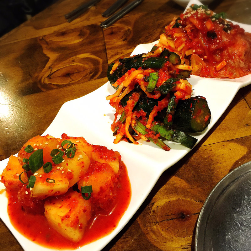 キムチ盛り合わせ(モンナンカムジャ)