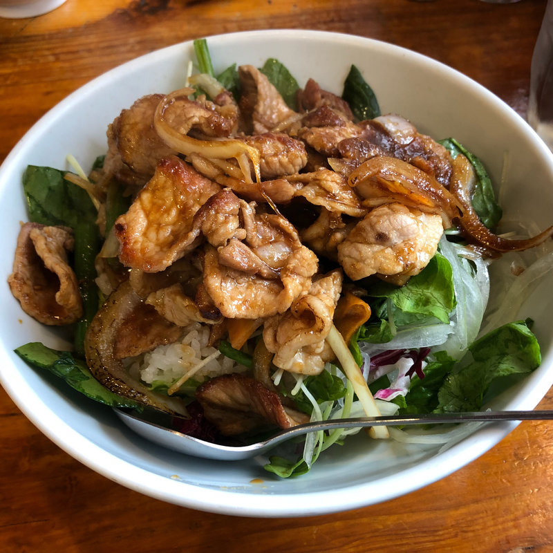 スタミナ焼肉丼(上海ブラッセリー （シャンハイブラッセリー）)