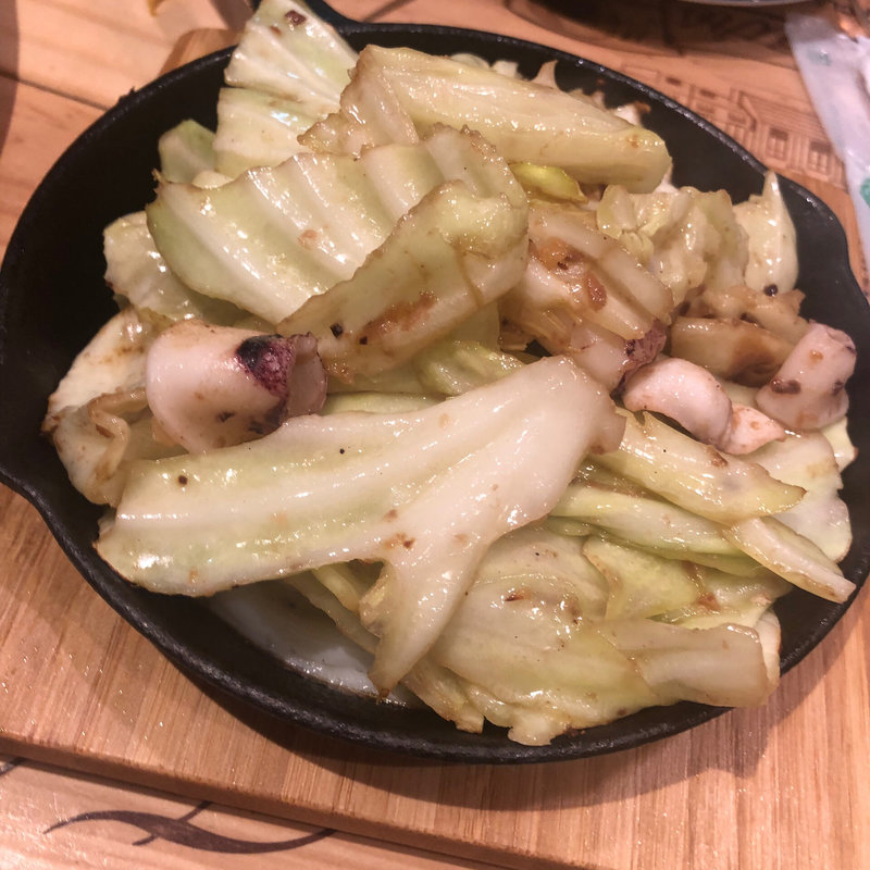 ヤリイカと春キャベツのアンチョビ炒(グラン カルロス96)