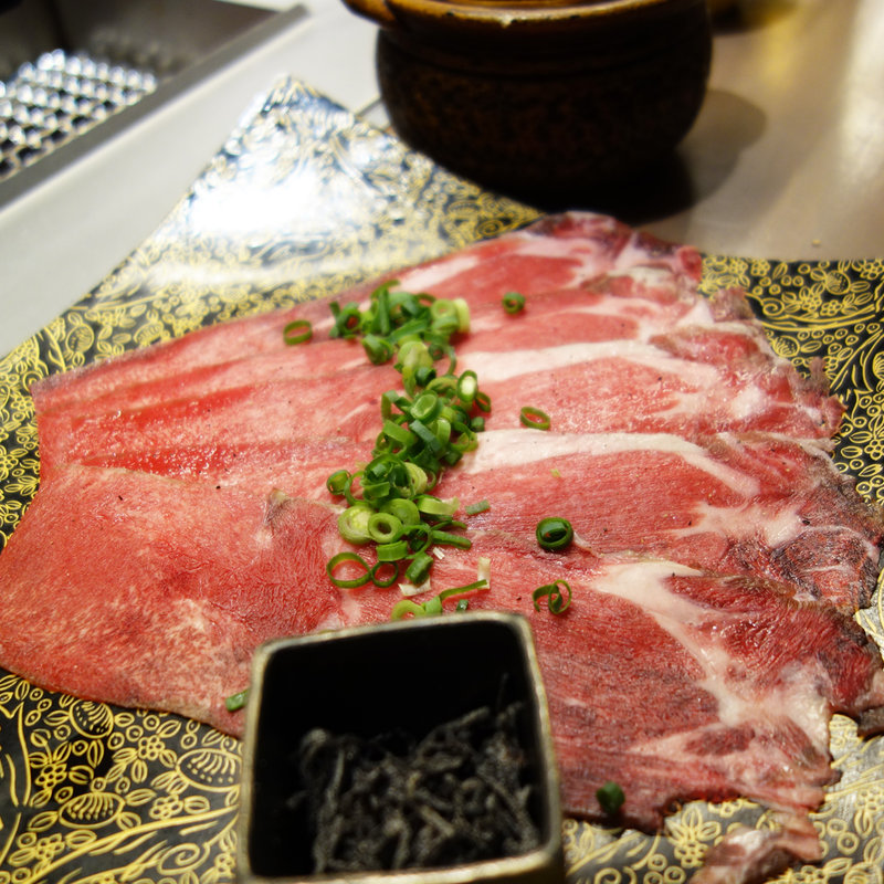 薄切りタン(天神黒毛流 焼肉 参星(みつぼし))