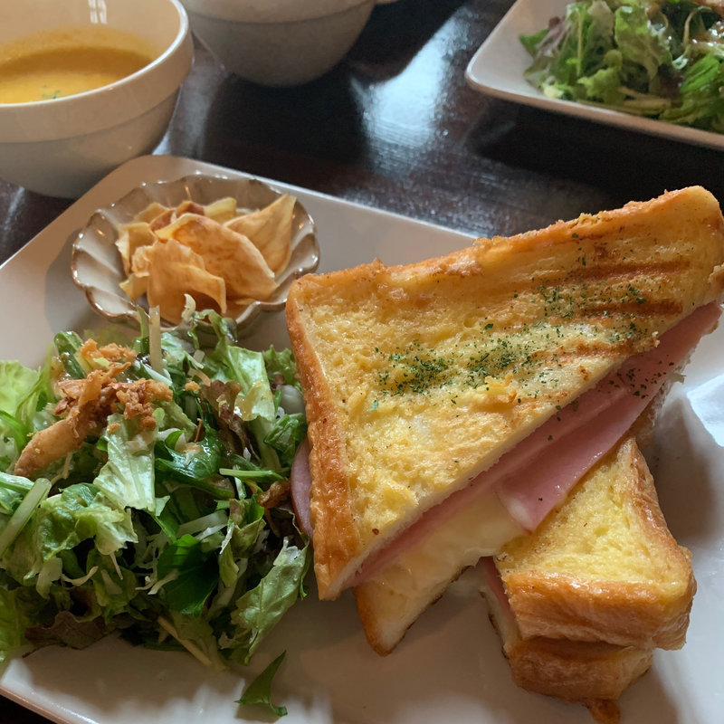 ホットサンドランチ(REDUP)