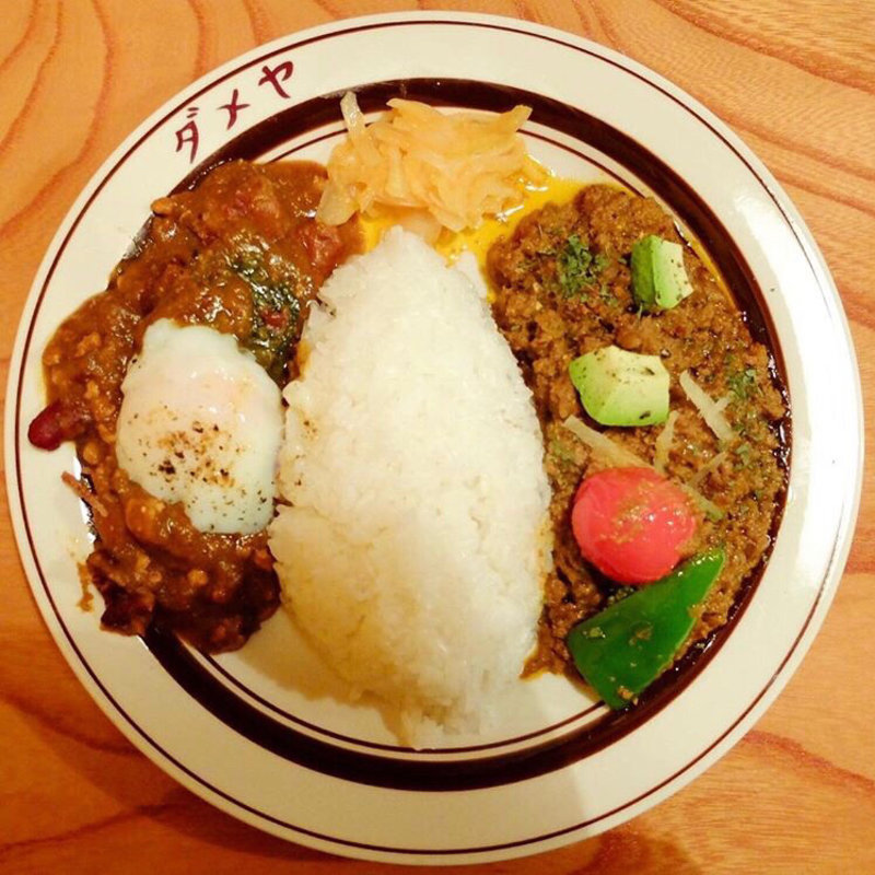 マトンキーマ かぼちゃカレー添え（＋おんたま）(ダメヤ 薬院店)