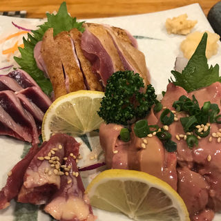 炙り鳥刺し(たけなわ)