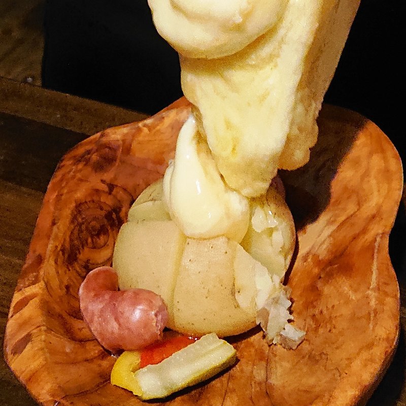 じゃがいものラクレット(バル・エビータ)