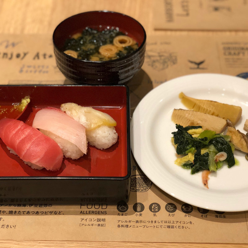 ディナーブッフェ(HARBOR’S W)