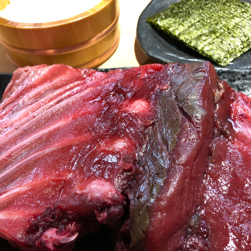 本鮪中落ち(マグロ専門居酒屋 鮪屋)