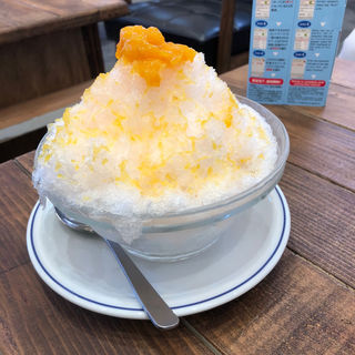かき氷（マンゴー）(タウトナコーヒー 赤レンガ店)
