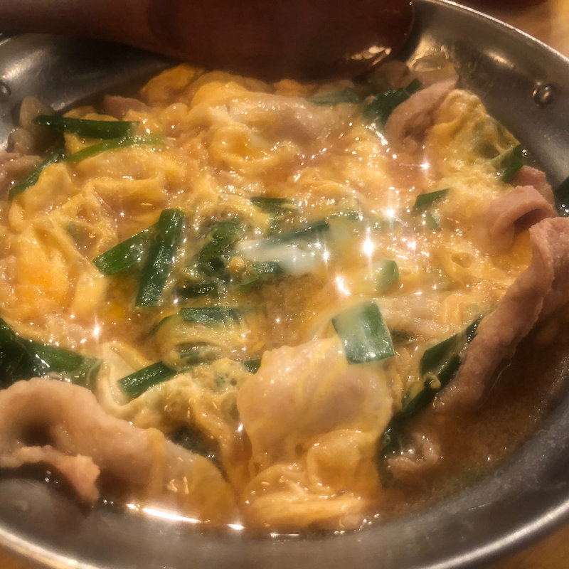 肉ニラと卵とじ(やきとり酒蔵 庄助本店)