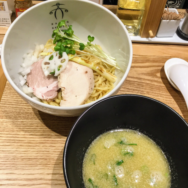 白湯つけ麺(案山子)