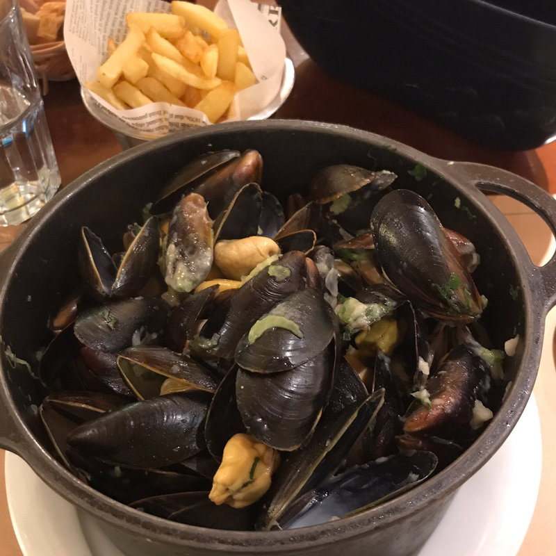 Léon musseles／レオン　ムッセルズ(Léon de Bruxelles -Restaurant Opera／レオン　ドゥ　ブリュッセル -オペラ店)