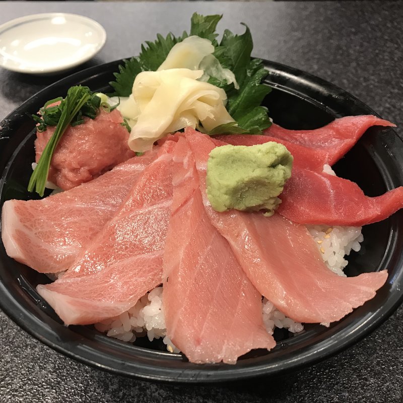 特撰本まぐろ丼(すしざんまい 有楽町店 )