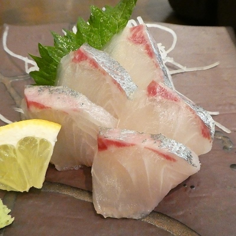 活シマアジ刺(明石八 江坂店)