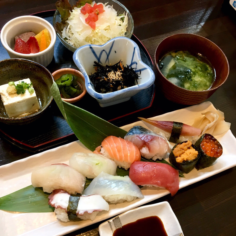 寿司定食（ランチ）(旬味旬菜 大和)