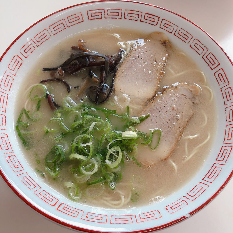ラーメン(麺ズ 赤のれん)