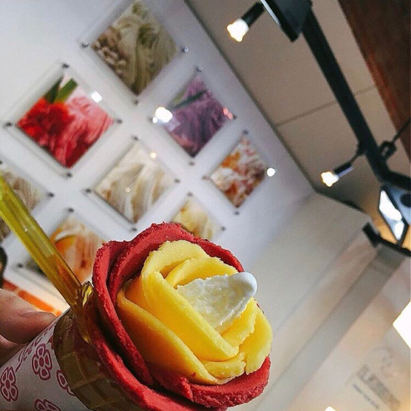 バラ盛りジェラート(ミルキッシモ 函館本店 （MILKISSIMO）)