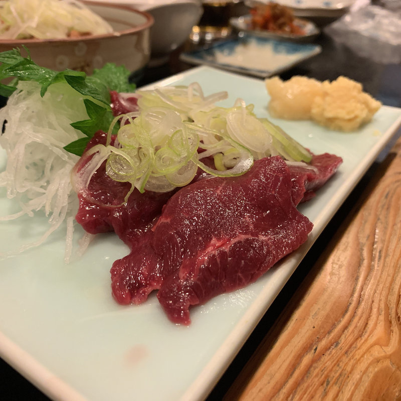 馬刺し(居酒屋 三貴)