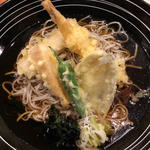 きすと春野菜のそば(山薬 清流庵 新橋汐留店 （サンヤク セイリュウアン）)