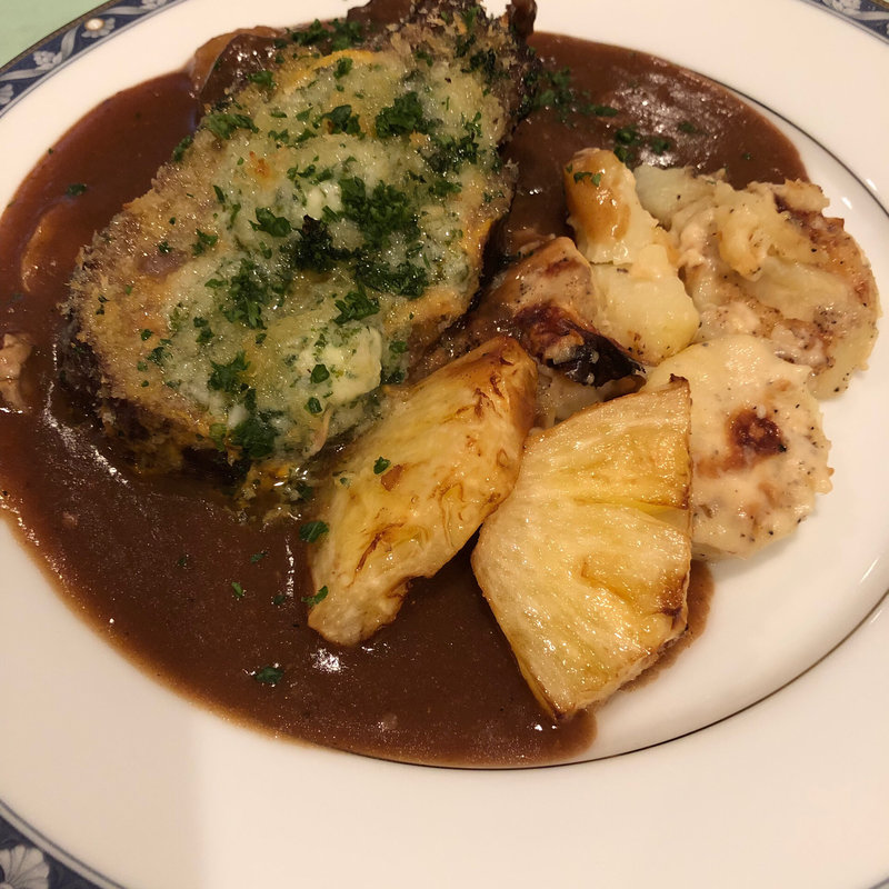 牛タンの香草焼き(あるるかん )