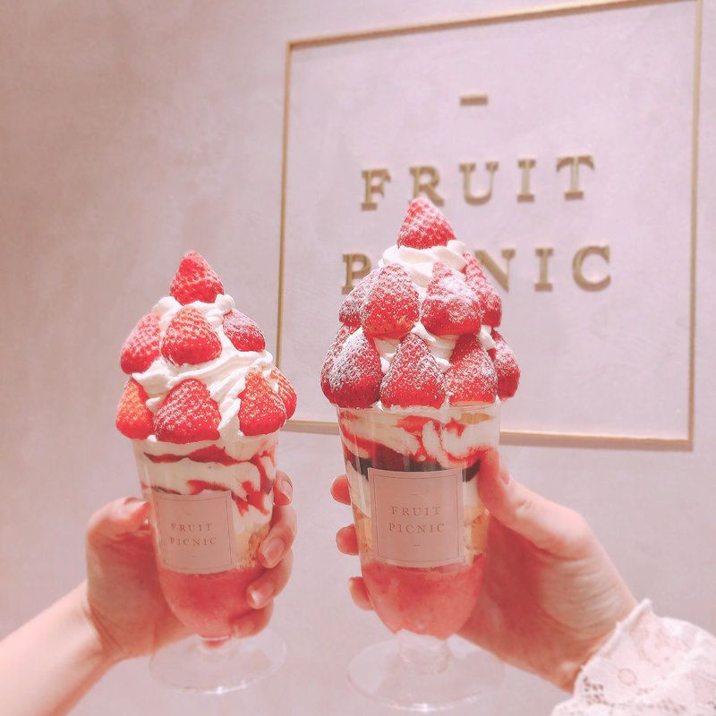 パフェ  ストロベリー(FRUIT PICNIC 原宿表参道店)