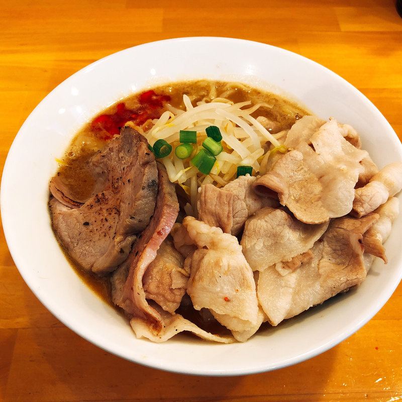 濃厚味噌らーめん豚バラトッピング(地鶏らーめん はや川)
