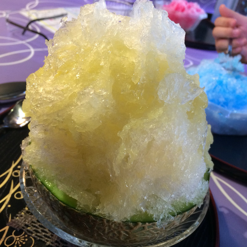 まるごとメロンのかき氷(雪うさぎ )