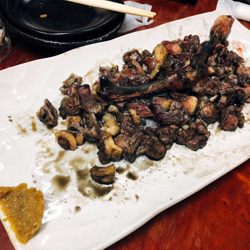 骨付きもも塩焼き(もも焼　嵐坊 中洲店 )