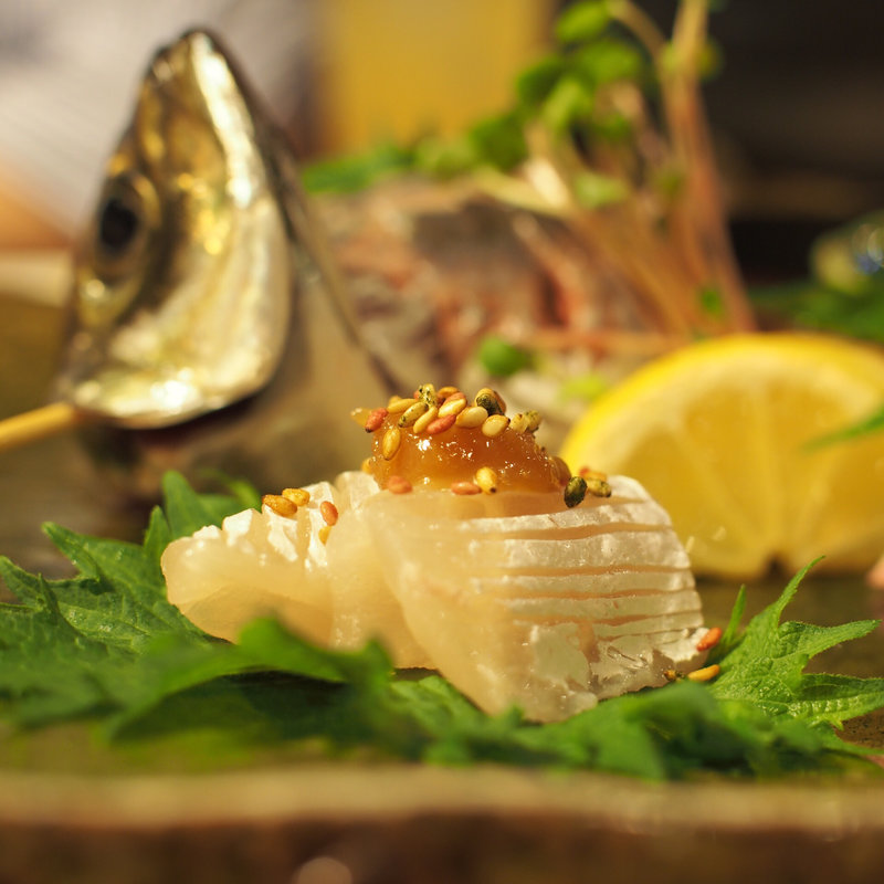 魚(ぎょう)てん盛り(泳ぎいか・ふぐ・いわし・大阪懐石料理・遊食遊膳 笹庵 （ささあん）)