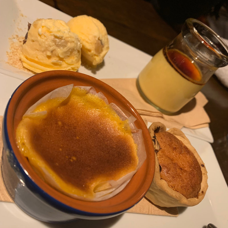 デザート4種盛り合わせ(マヌエル・コジーニャ・ポルトゲーザ 渋谷店)