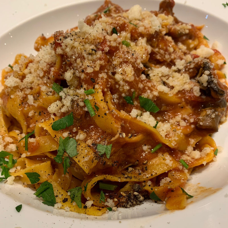 (トラットリア　クアルト )