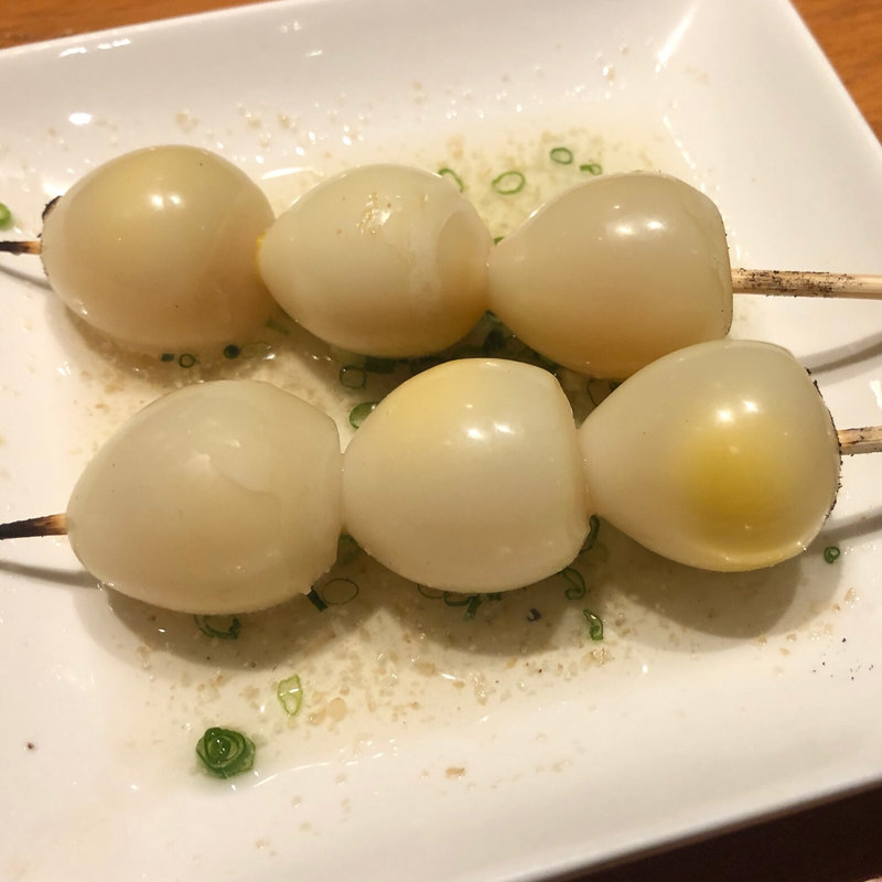 うずらの卵(やきとり八本館)
