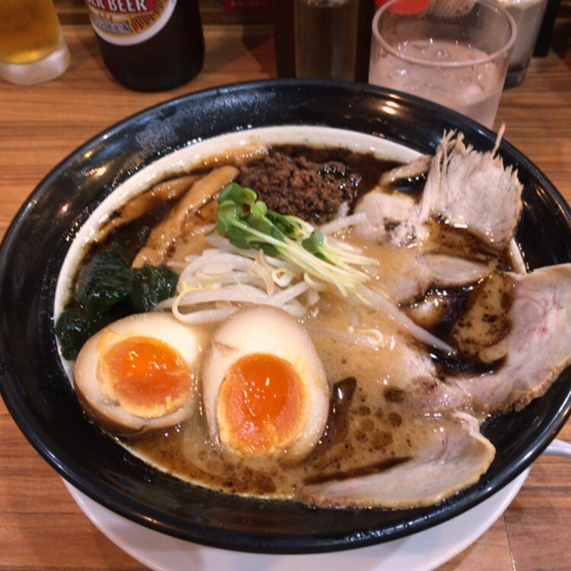 焦がし味噌ラーメン（特製）(麺屋 楼蘭 （めんや ろうらん）)
