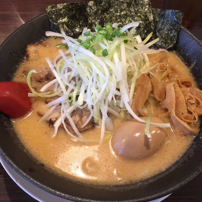 特製味噌らーめん(完熟らーめん 本丸 （ほんまる）)