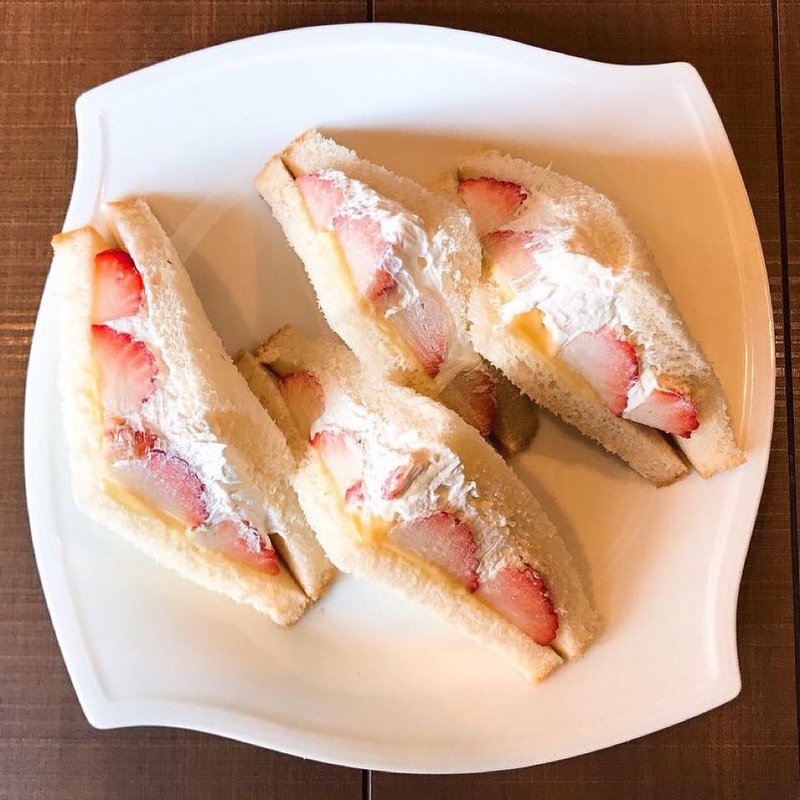 いちごサンド(倉式珈琲 イオンタウン周南久米店)