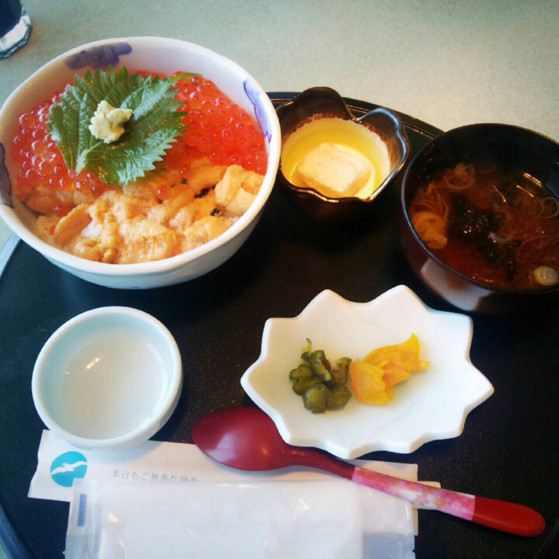 うにいくら丼(杜の市場 )