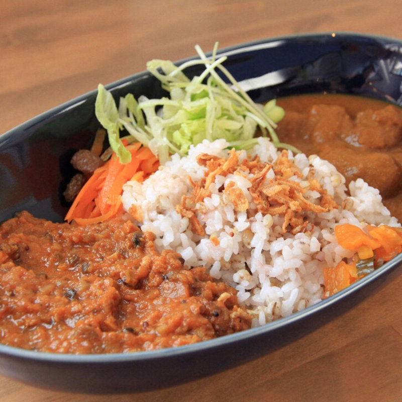 2色カレー(マサラ・欧風)(津屋崎テラス)