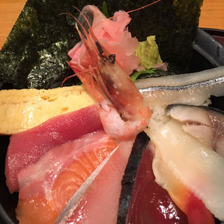 海鮮丼(マルサ水産 甚兵衛通り店)