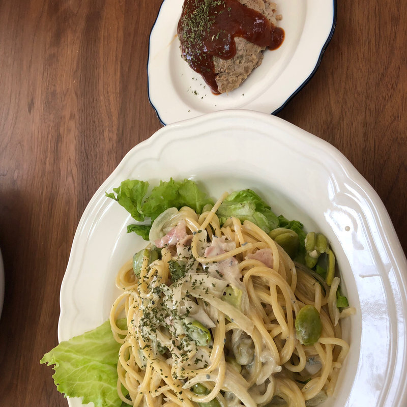 ゴルゴンゾーラと空豆のクリームパスタ(キッチンアンダルシア園部)