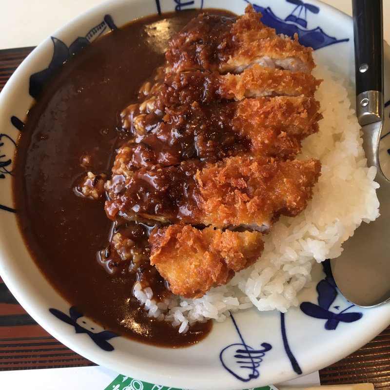 カツカレー(いろは食堂)