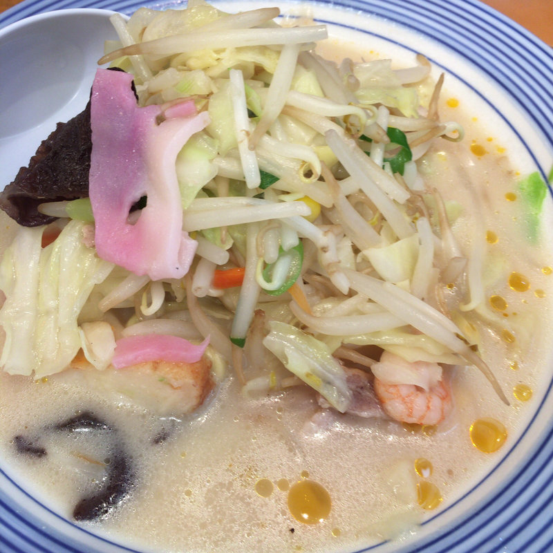 ミドル野菜たっぷりちゃんぽん(リンガーハット 新橋駅前店)