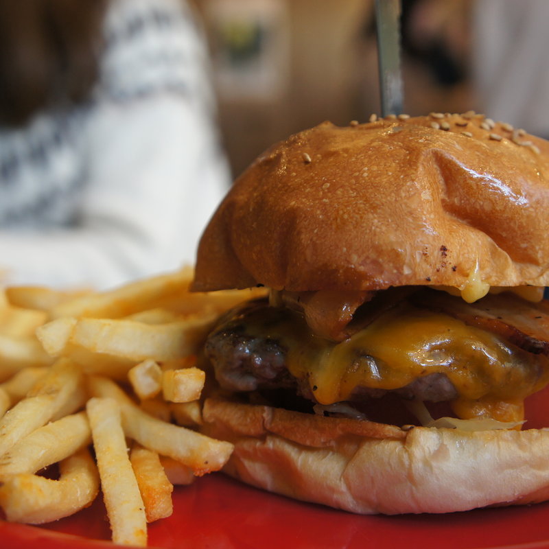 ベーコンチーズバーガー(ハリーズジャンクション)