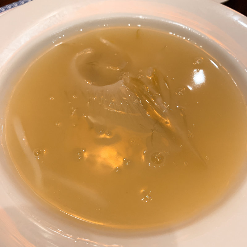 ふかひれ姿煮 白湯ソース(萬珍樓本店)